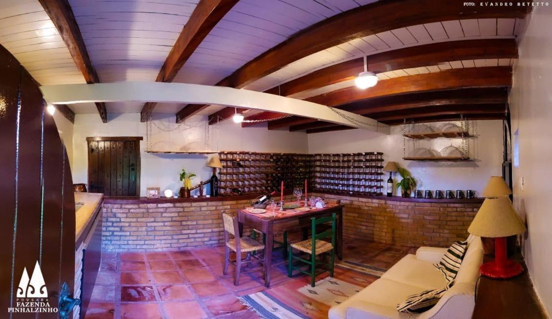 Fazenda Pinhalzinho Inn *